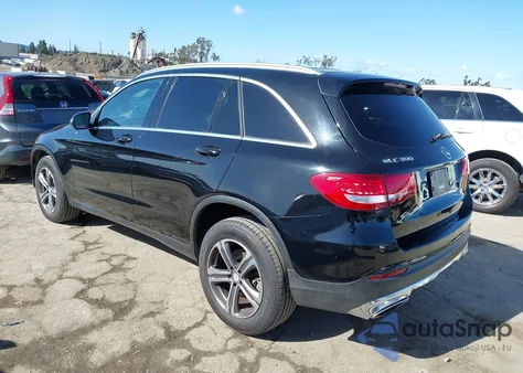 2017 Mercedes-Benz Glc 300 z USA, uszkodzony, nr VIN WDC0G4JB6HF186262